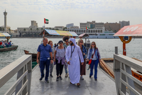 Oude historische rondleiding door Dubai: Creek, straateten & souks