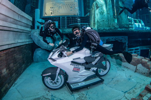 Dubai: ontdek duiken voor beginners bij Deep Dive