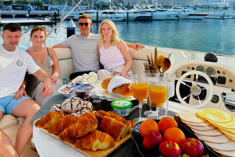 Dubai: Privé cruise op een luxe jacht + optioneel ontbijt