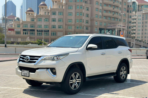 Dubai of Abu Dhabi: Privéchauffeursdienst