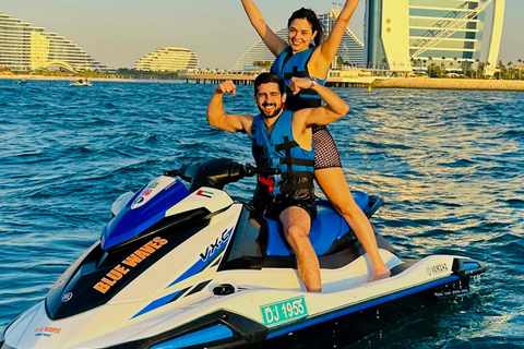 In Europa gevestigd jetski-bedrijf in Dubai: ervaar jetskiën naar Burj