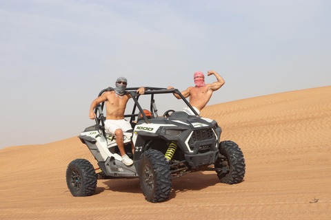 Dubai: woestijnsafari met kamelenrit, quad, sandboarden en buffet